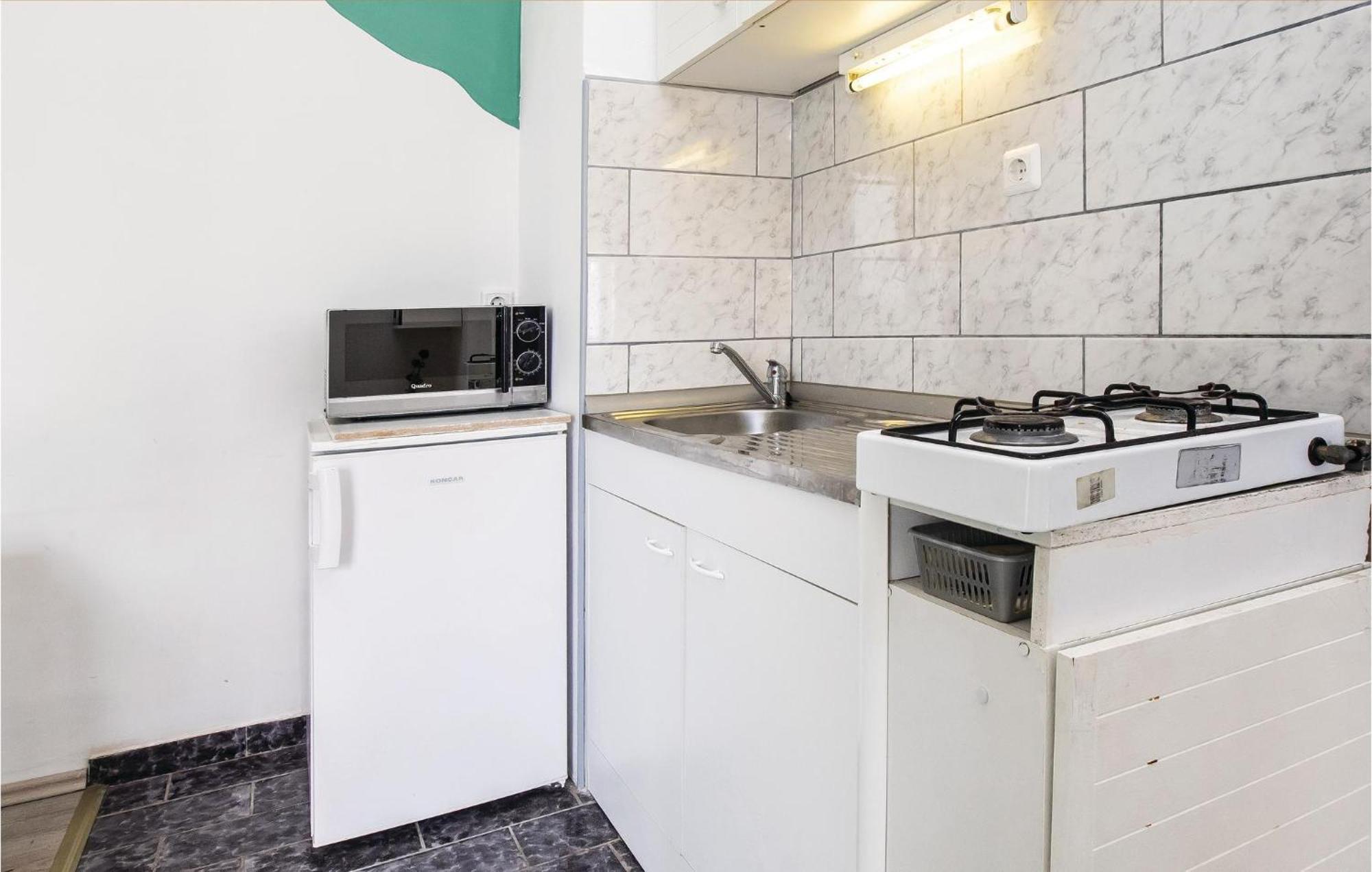 Cozy Apartment In Split With Kitchenette エクステリア 写真
