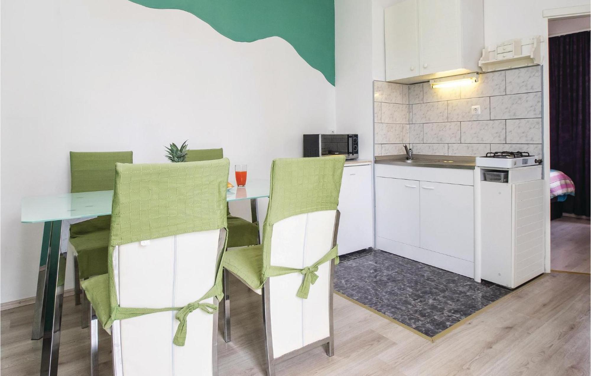 Cozy Apartment In Split With Kitchenette エクステリア 写真